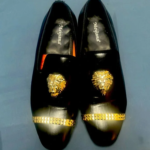 Gold look Lions face (fancy dress shoes)